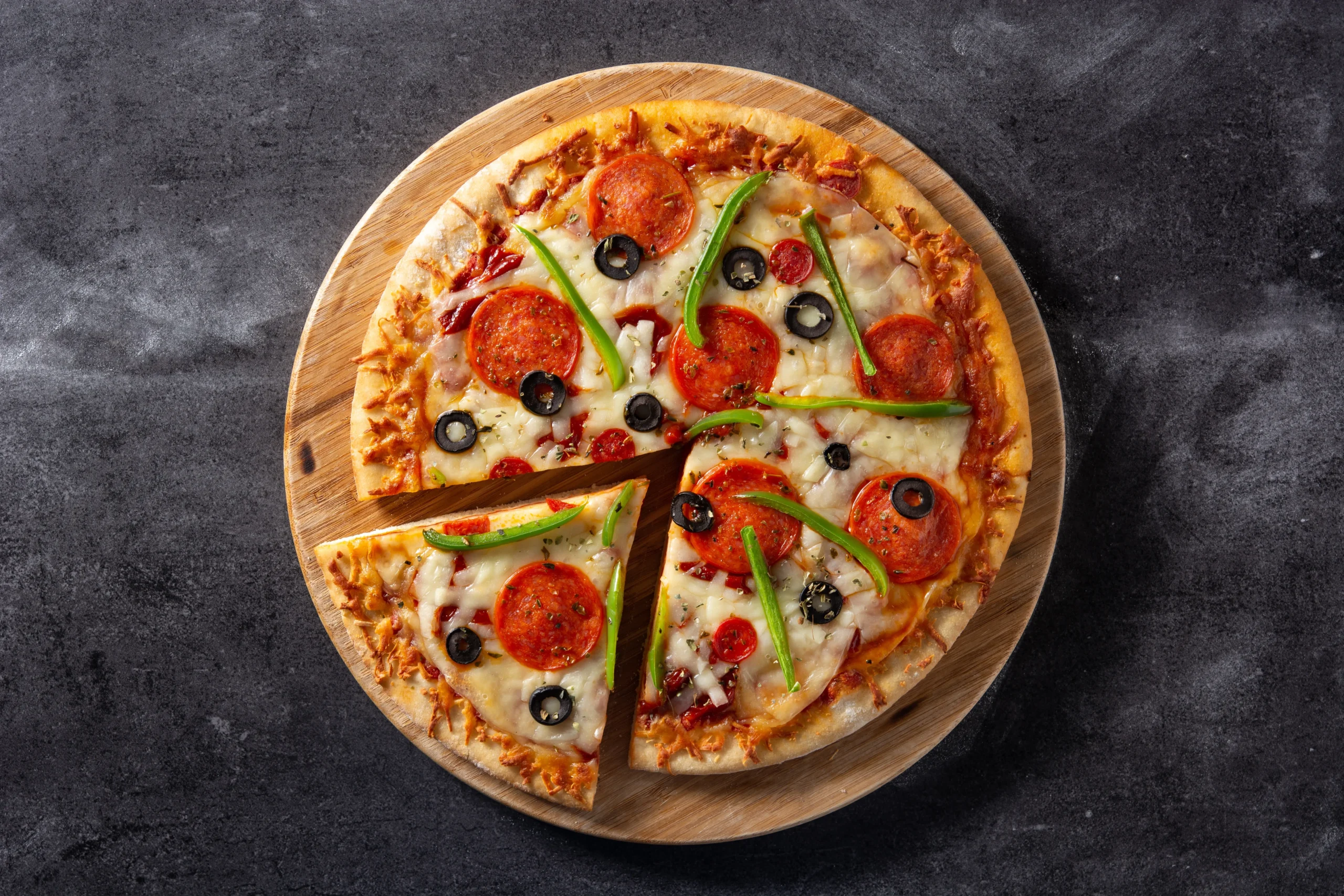 Authentic New York style pizza in Miami with thin crispy crust and mozzarella cheese