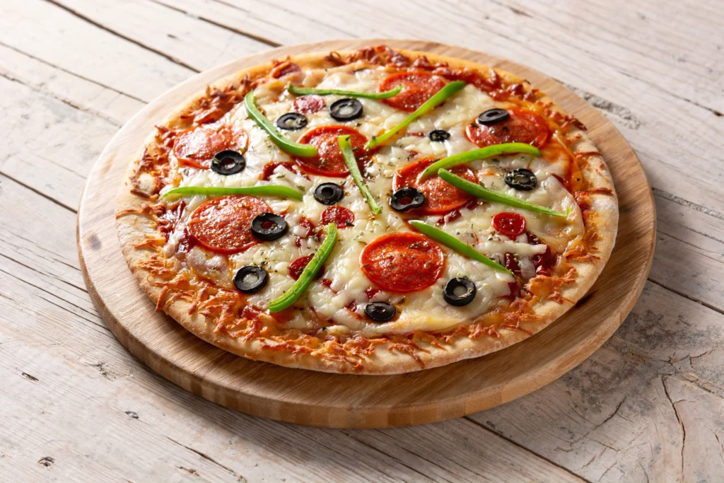 Fast pizza delivery in Miami with hot NY style pizza